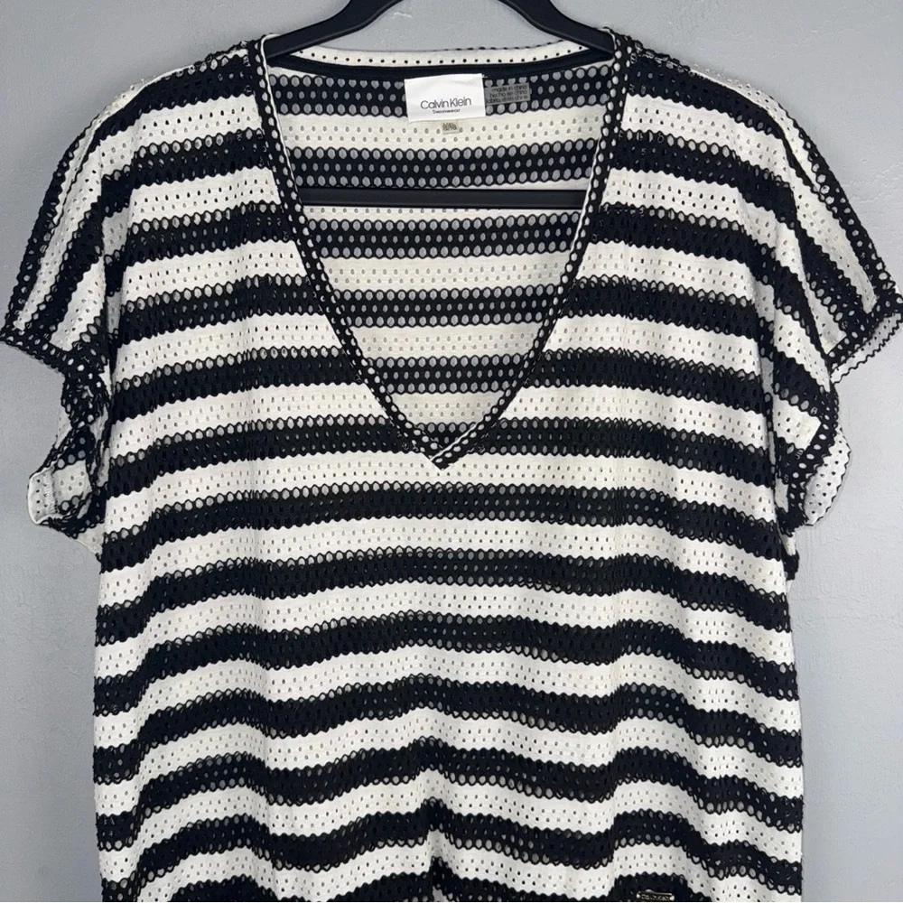 Calvin Klein Swim Cover-Up Women’s‎ Large/XL Mesh White & Black Striped Pockets